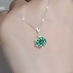 Beautiful Necklace with Aquamarina 2 carat Moissanite 
Pendant